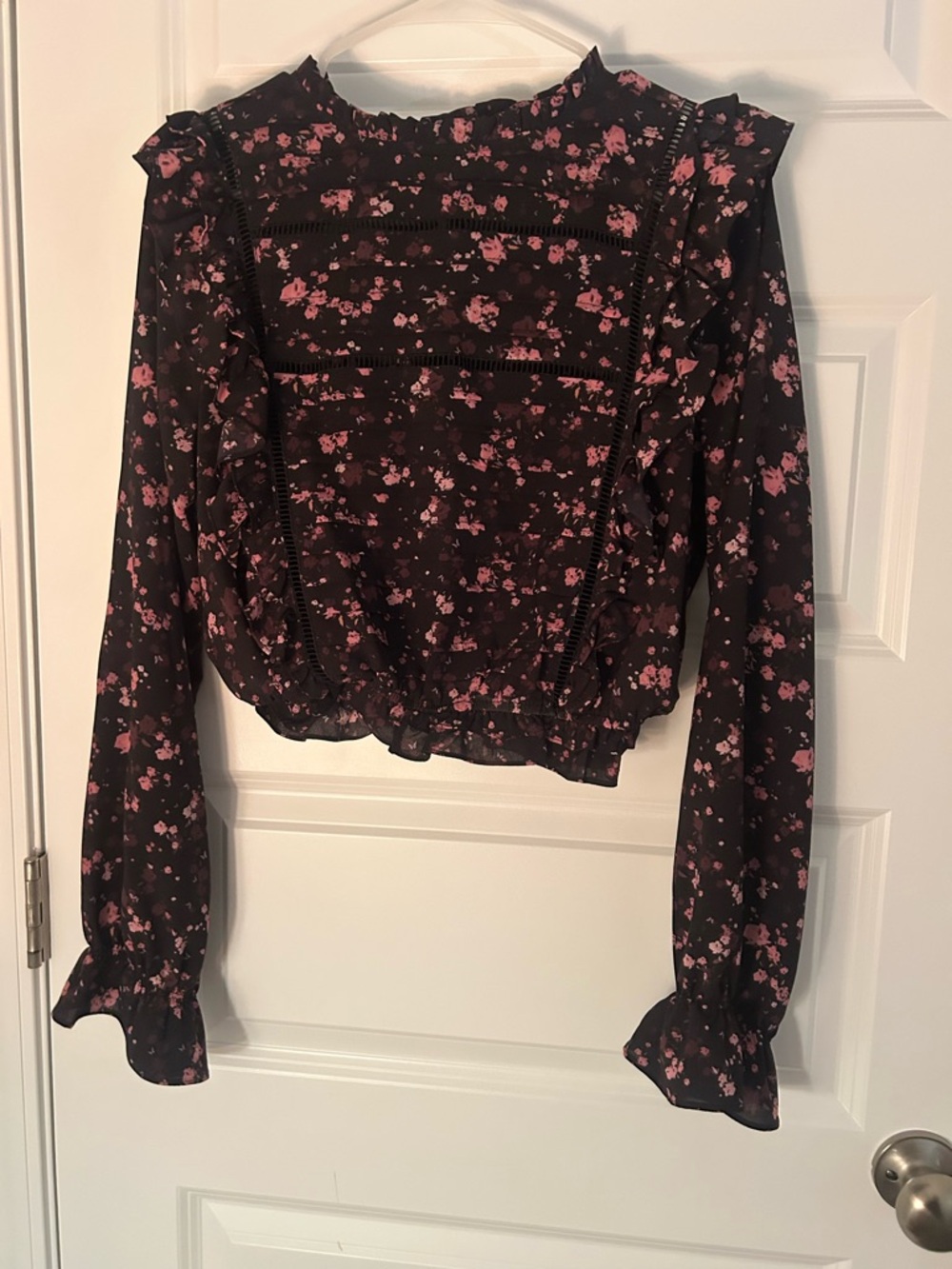 Pants Store Matching Set - Picture 2 of 3